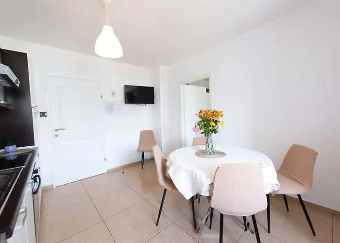 Apartament Lili *