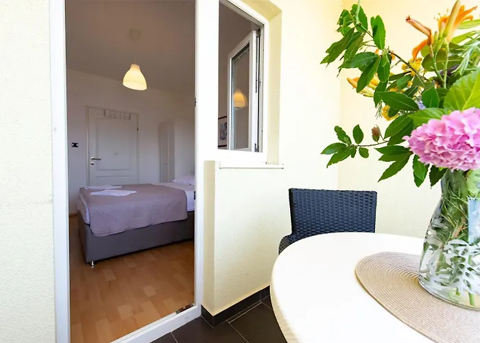 Lili Apartament Pag Town