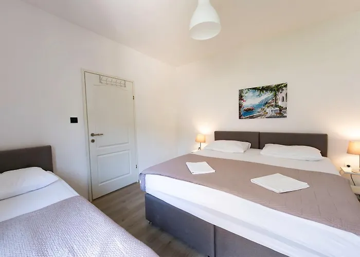 Apartament Lili *