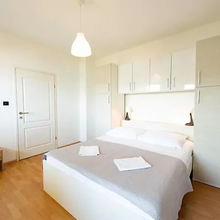 Lili Apartment Pag Town